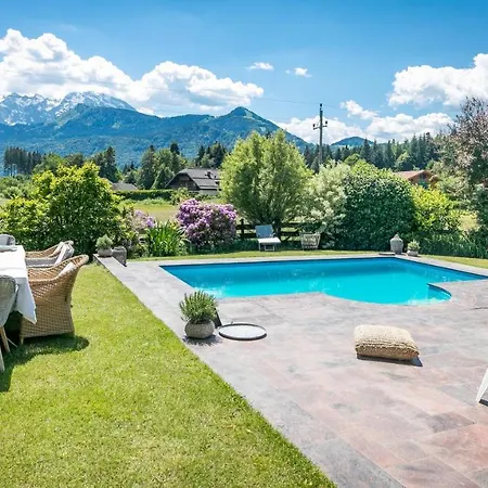 Ferienhaus Wiesengut, Pool, Sunbeds, Bbq, Bikes For Free, 15 Min To Salzburg And Beautifull Lakes Sound Of Music *